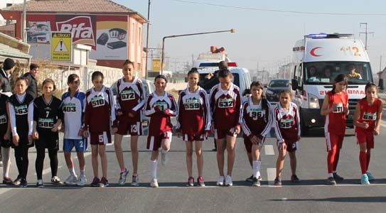 Okullar Arası Kros Yarışları Yapıldı