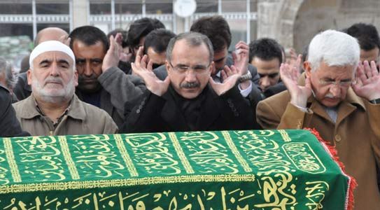 Ömer Dinçer’in Halası Vefat Etti