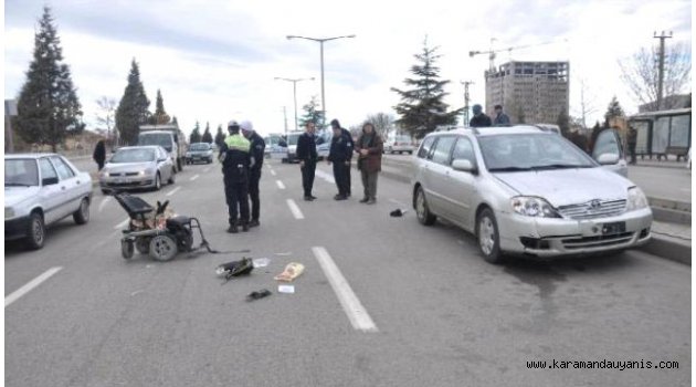 OTOMOBİL, ENGELİ ARACINA ÇARPTI 1 YARALI
