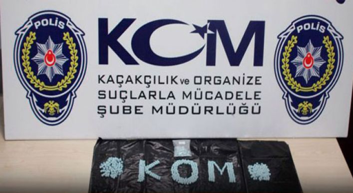 Vites Kutusu Boşluğunda  Uyuşturucu  Ele Geçirildi