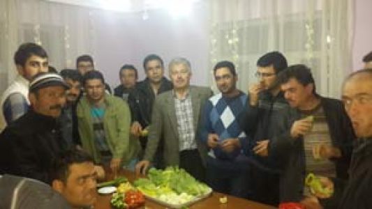 Partililer Çiğköfte'de Buluştu