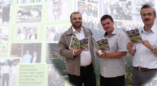 &#039;pekmez Köpüğü İçen Adamlar&#039; Kitabı Çıktı