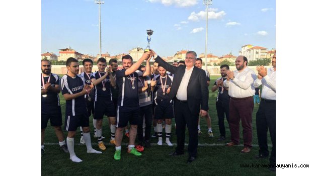 ŞAMPİYON GENÇLİKSPOR