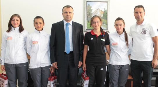 Şampiyon Bisikletçiler'den Ziyaret
