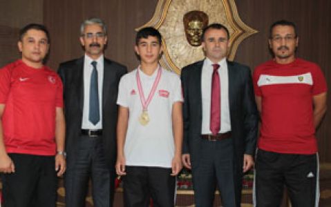 Şampiyon Sporcudan Ziyaret