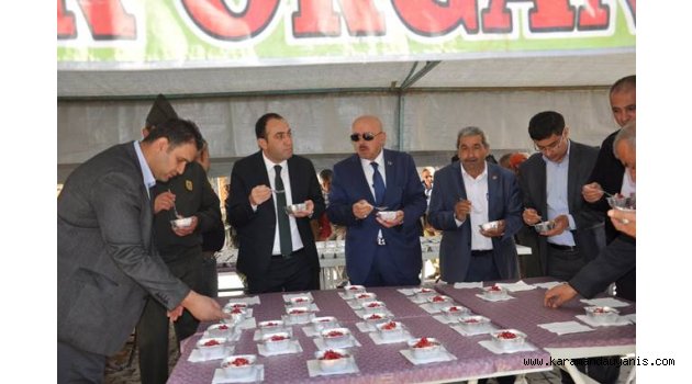 SARIVELİLER'DE AŞURE ETKİNLİĞİ