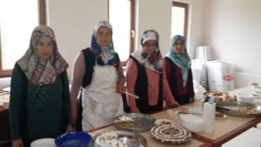 Semerkant Gönüllüleri Kermes Açtı