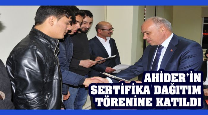 Sertifika Dağıtım Törenine Katıldı