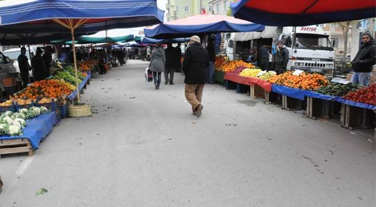 Soğuk, Semt Pazarını Da Vurdu
