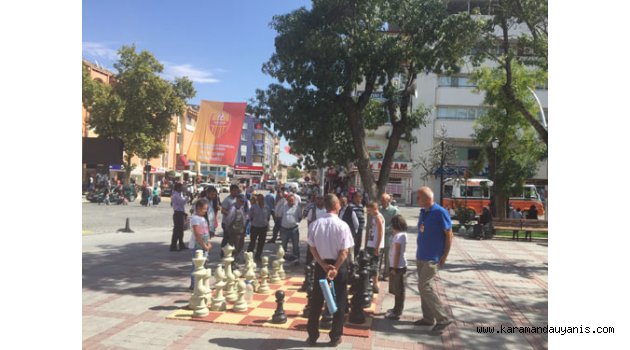 SOKAKTA SATRANÇ VAR PROJESİ