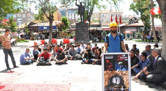 Soma Faciası İçin Oturma Eylemi