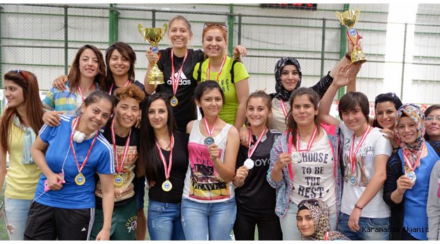 SPOR ÖDÜLLERİ VERİLDİ