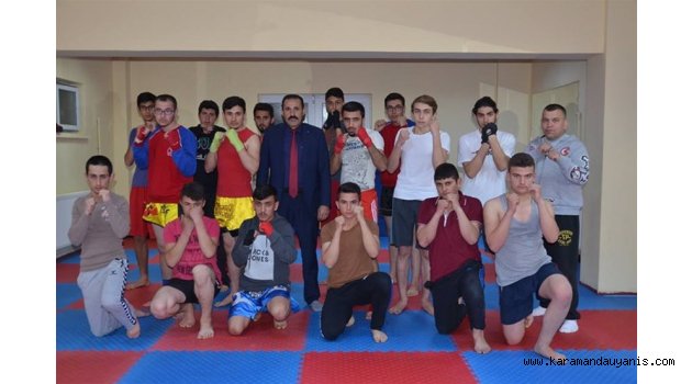 SPORCULAR ŞEHİTLERİ ANACAK