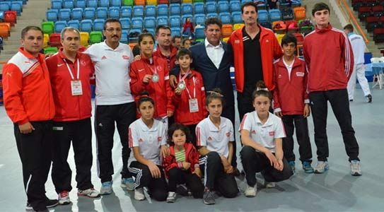 Tekvando Gösteri Takımı Nefes Kesti