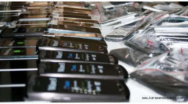 TELEFON BAYİSİ SOYAN ZANLILAR YAKALANDI