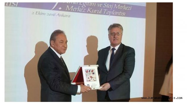TÜRMOB GENEL BAŞKANINDAN PLAKET