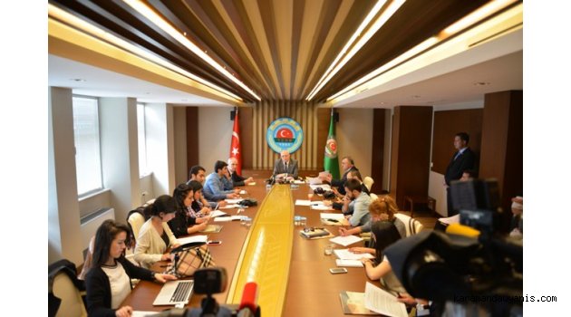 TZOB GENEL BAŞKANI BAYRAKTAR: “TARIM ARAZİLERİMİZ, GERİ DÖNÜŞÜ OLMAYAN BİR ŞEKİLDE ELDEN ÇIKIYOR”