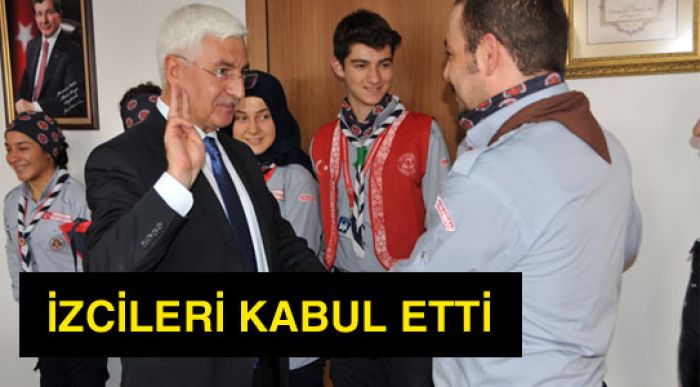 Vali Koca İzcileri Kabul Etti