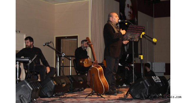 VATAN EZGİLERİNİ SESLENDİRDİ