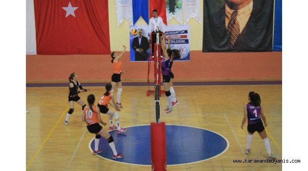 Voleybol Grup müsabakaları  oynandı