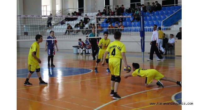 VOLEYBOL GRUP MÜSABAKALARI TAMAMLANDI
