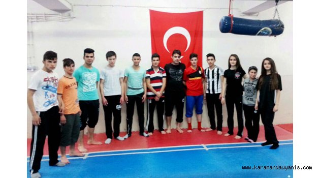 WUSHU TAKIMI MADALYALARLA DÖNDÜ