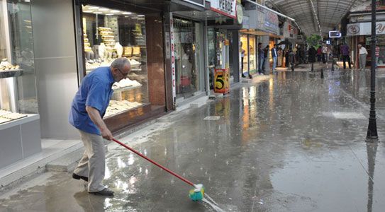 Yağış Ve Rüzgar Bekleniyor