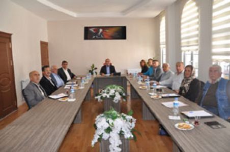 Yeni Bina’da İlk Meclis Toplandı