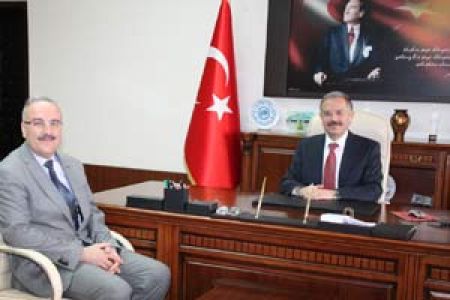 Yeni Dekan Görevine Başladı