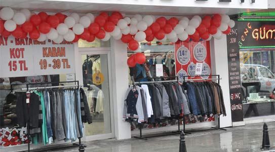 Yeni Yılda Vitrinler Süslendi
