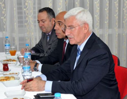 “yüksek Bir Ahlak Dersi Vermiştir”