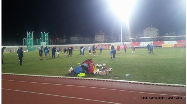 YÜRÜYÜŞ PARKURU AYDINLANDI