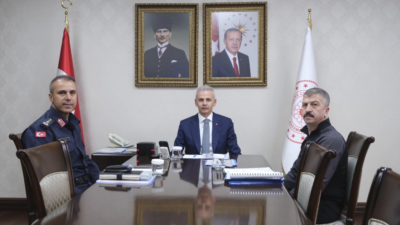 Bakan Yerlikaya 81 İlin Valisinden Asayiş ve Güvenlik Raporu Aldı