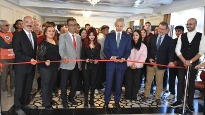 Genç Yetenekler Cumhuriyet Coşkusunu Tuvale Taşıdı