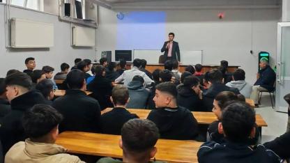 Karaman’da Öğrencilere “Namaz Bilinci” Sunumu Gerçekleştirdi