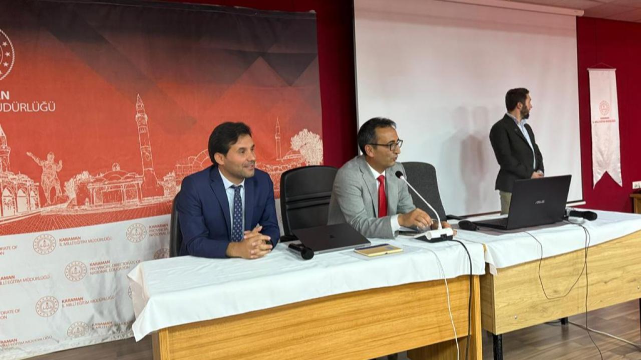 Karaman'da Öğretmenlere "Proje Hazırlama Yöntem ve Uygulamaları Kursu"