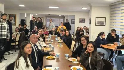 KAREV Karaman Vakfı Öğrenci Tanışma Toplantısı Gerçekleştirildi