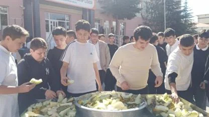 Karaman Anadolu İmam Hatip Lisesinde Kavun Şenliği