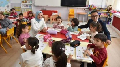 Öğrencilerle Bir Araya Geldiler