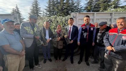 % 75 hibeli 17 bin 506 fidan üreticilere dağıtıldı