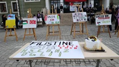 Gazze İçin Seferberlik Kermesi Düzenlendi