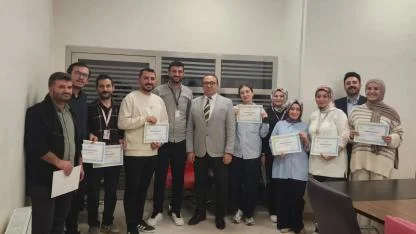 Hastane Çalışanları Başarı Belgesiyle Ödüllendirildi