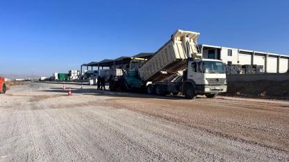 Karaman OSB'de Asfalt ve Ağaçlandırma Çalışmaları Devam Ediyor