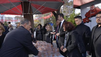 Karaman'da Atatürk Anısına Lokma Tatlısı Dağıtıldı