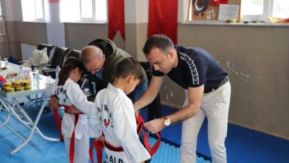 Minik Taekwondocular Kuşak Sınavı Verdi