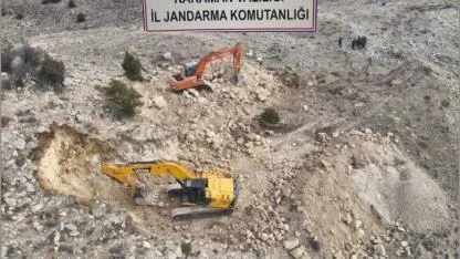 Anadolu Mirasına Kepçeli Saldırı: Jandarmadan Kaçak Kazı Operasyonu