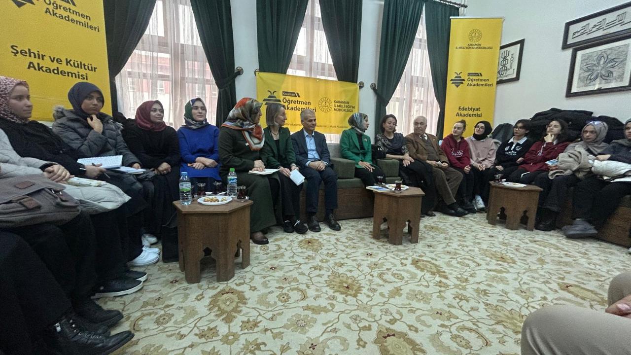 Cengiz Aytmatov’un “Beyaz Gemi”si Anadolu Mektebi’nde Derinlemesine Analiz Edildi