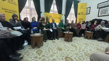 Cengiz Aytmatov’un “Beyaz Gemi”si Anadolu Mektebi’nde Derinlemesine Analiz Edildi