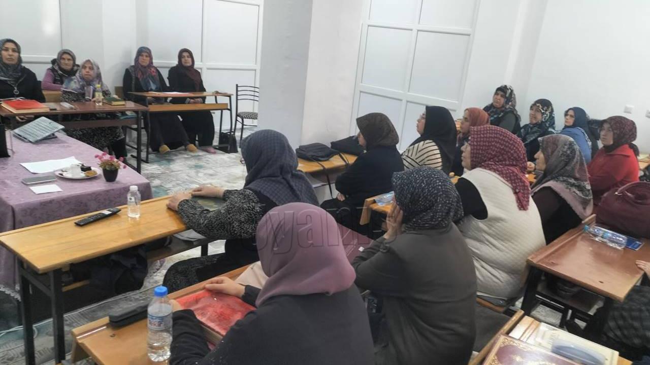 Değerleriyle Güçlü Ailem Seminerleri Düzenlendi
