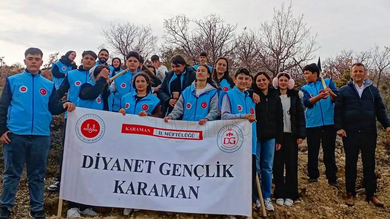 Gençler Ağaç Dikim Etkinliğine Katıldı